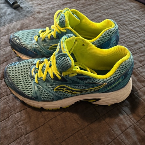 Saucony Grid Oasis 2 Wmns Size 7 Running Shoes - Picture 2 of 7